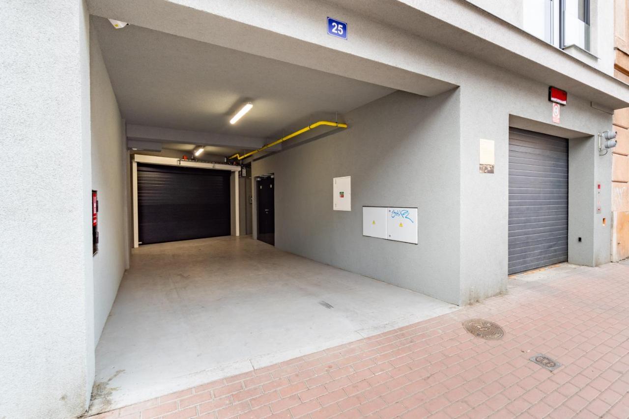 Brand New Studio Apartment #31 In Brand New Building With Free Parking In The Center Praga Exterior foto